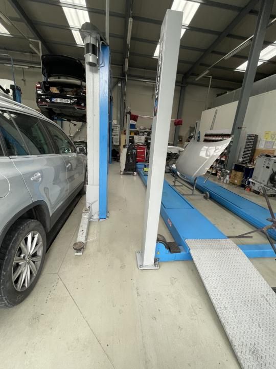 Hala moderna clasa A ideala service auto Gaesti Est – fotografia 6 din 12