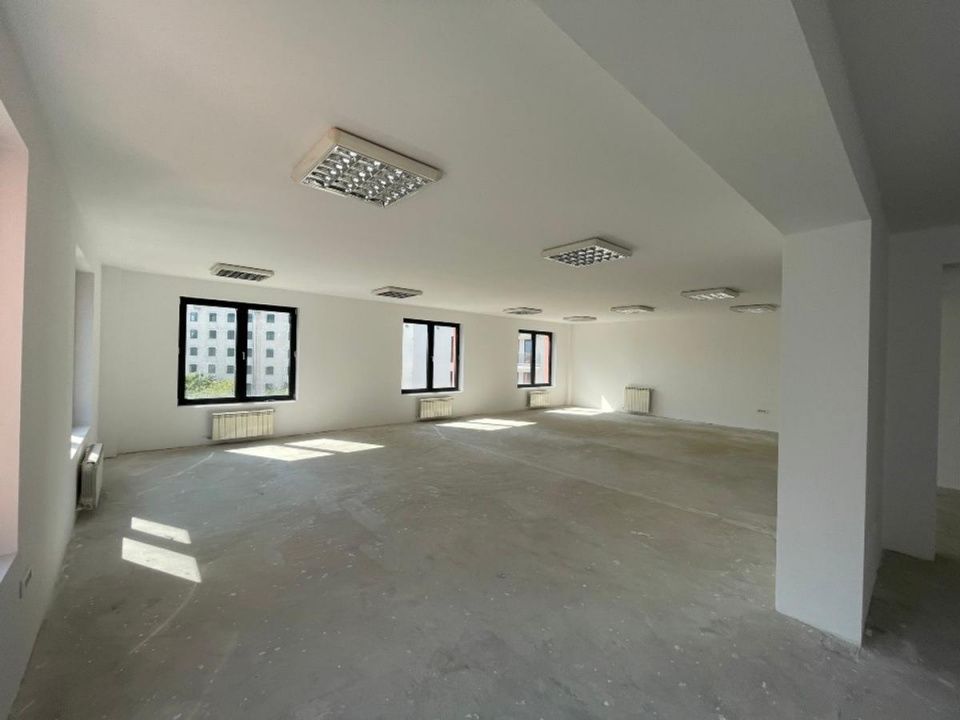 Spatiu Comercial | Spatiu Birouri | Locuri de Parcare – fotografia 1 din 9