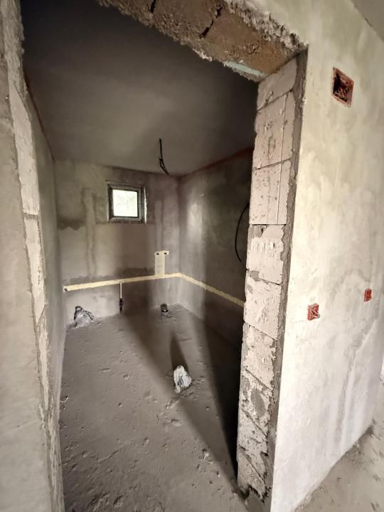Casă semifinisată | Buzoiești | Teren generos 2.900 mp – fotografia 7 din 12