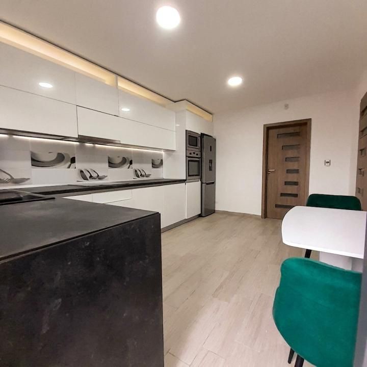 Casă P+E, 192 mp utili, teren 600 mp și garaj dublu | Dezmir – fotografia 4 din 13