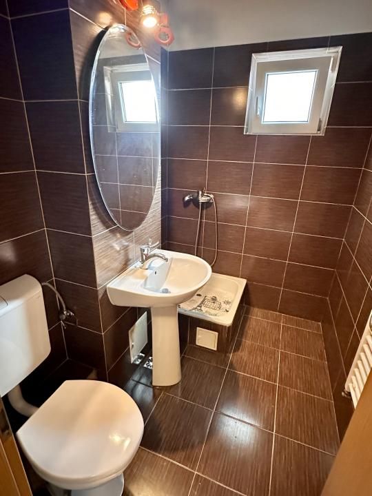 APARTAMENT 3 CAMERE I DECOMANDAT I ETAJ 2 I 66 MP I CENTRU I – fotografia 4 din 9