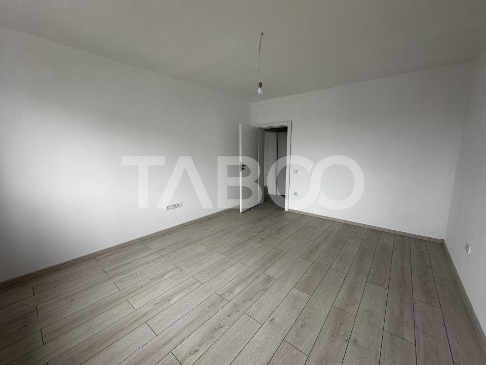 Apartament decomandat de vanzare 52 mpu 2 camere 2 logii loc parcare – fotografia 3 din 5