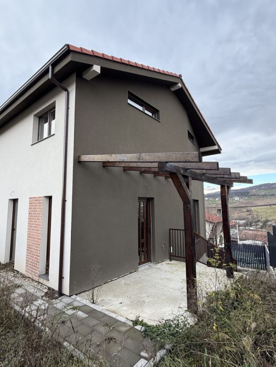 EXCLUSIVITATE !! COM 0% !! De vânzare duplex 4 cam 160 mpu D+P+E str Oasului – fotografia 4 din 31