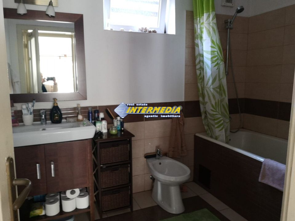 Casa de vanzare renovata complet  in Alba Iulia zona Centru 1200 mp Teren – fotografia 7 din 18
