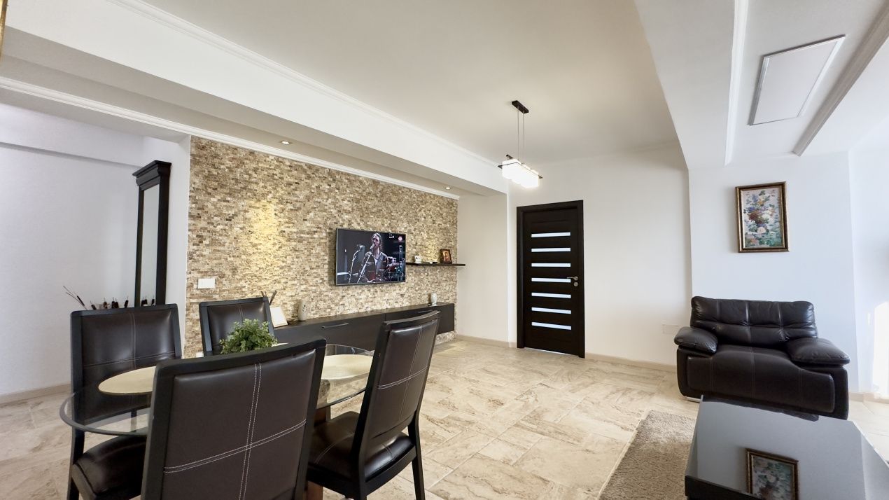 Apartament 2 camere | Faleza nord la 250m de plaja | parcare acoperita-bloc nou – fotografia 1 din 8