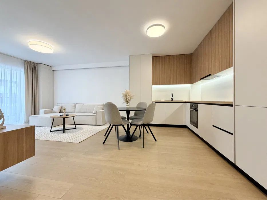 Apartament de vanzare 2 camere 45mp balcon 10 mp zona Floresti Eroilor – fotografia 1 din 8