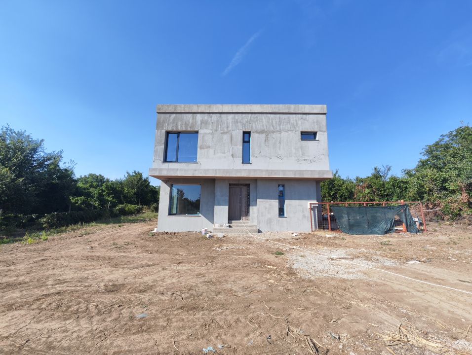 Casa P+1, teren 362 mp, 140 mp utili, Carcea, zona stadion – fotografia 1 din 9