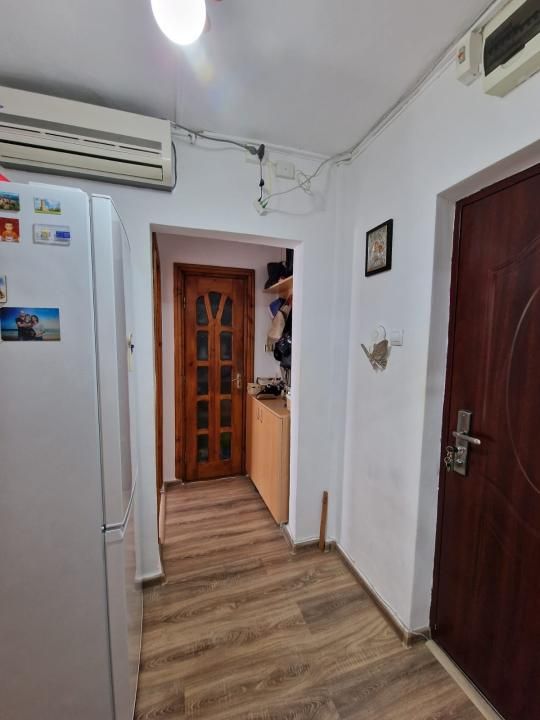 Apartament 3 camere de vânzare – Micro 6, Str. Moldovei – fotografia 7 din 9