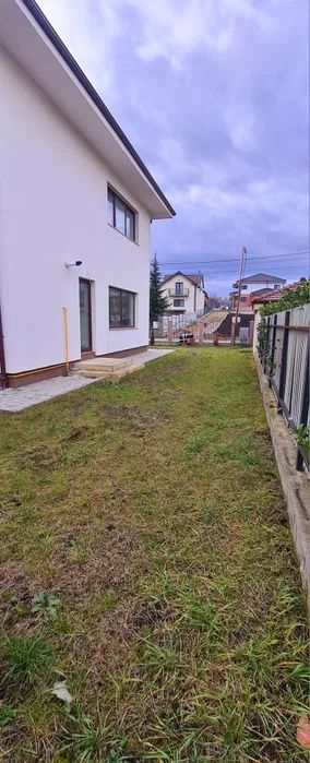 Case individuale noi, teren 380–400 mp, garaj și 3 băi | Dezmir – fotografia 4 din 10
