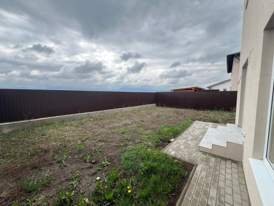 Casa-Duplex-4 camere-115mp-Curte-300mp-Utilitati-Sanpetru-Brasov – fotografia 12 din 19