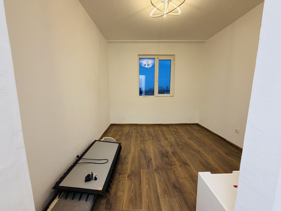 Garsoniera de 14mp, la etaj 4, in zona Fratelia – fotografia 3 din 5