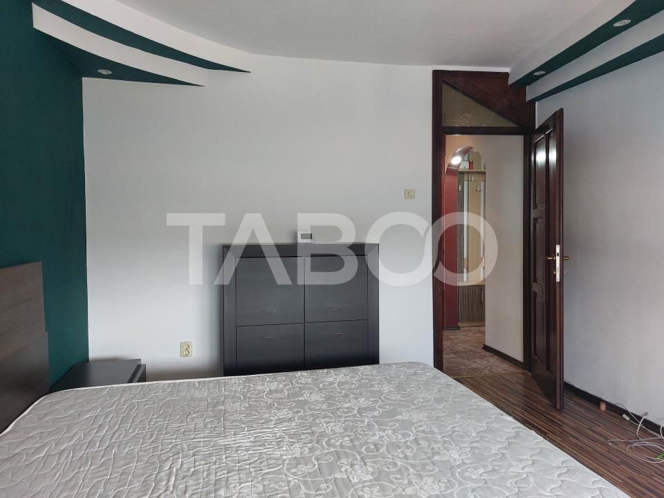 Apartament spatios 49 mp 2 camere decomandate 2 balcone Cisnadie – fotografia 6 din 15