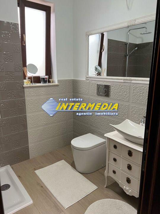 Casa noua construita pe un nivel in Cetate, ultrafinisa – fotografia 7 din 12