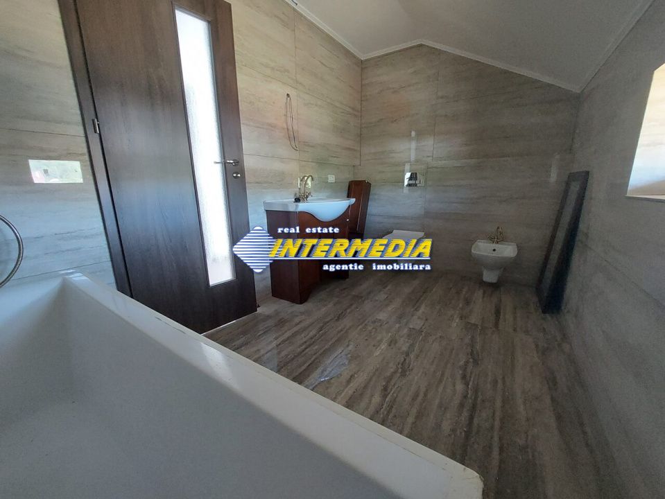 Casa Noua de vanzare Zona Cetate – fotografia 6 din 18