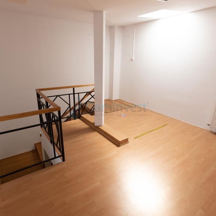 Cladire de inchiriat in Oradea, 382 mp cu 3 nivele, multifunctionala – fotografia 7 din 29
