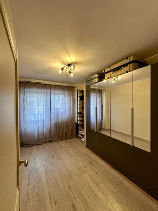 Apartament 3 camere modern || Centrala proprie ||  Garaj – fotografia 6 din 12