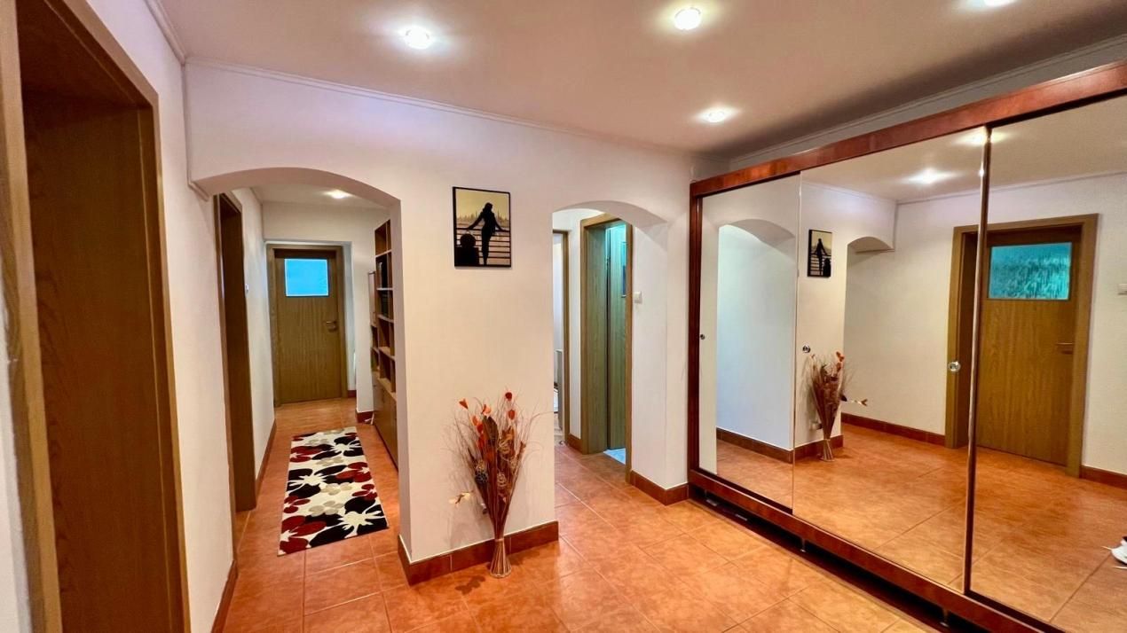 Apartament 4 camere decomandat | Str. Banat | Etaj 3/4 | – fotografia 6 din 16
