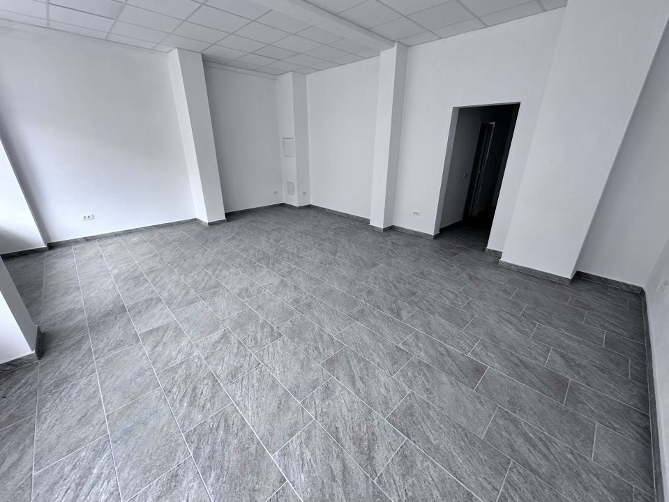 Spatiu Comercial finisat si renovat 80 mp inchiriere Alba Iulia Sub Stadion – fotografia 3 din 12