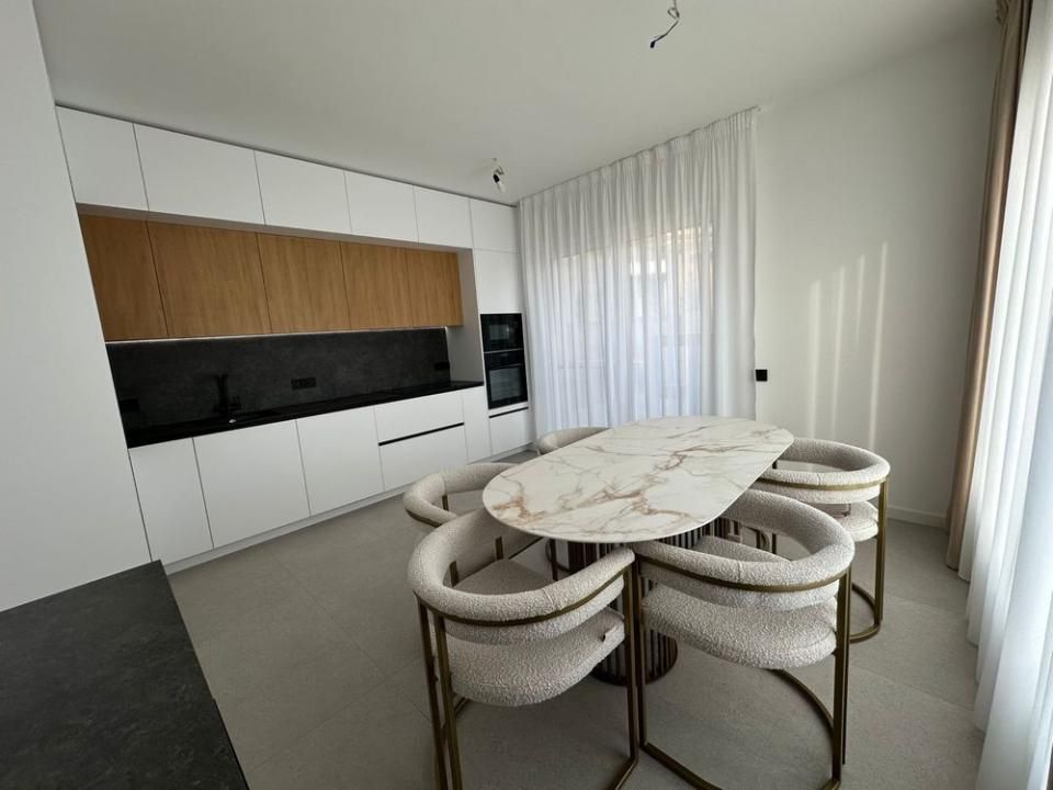 Duplex premium, 178 mp utili, teren 200 mp și terasă panoramică | Voroneț – fotografia 1 din 16