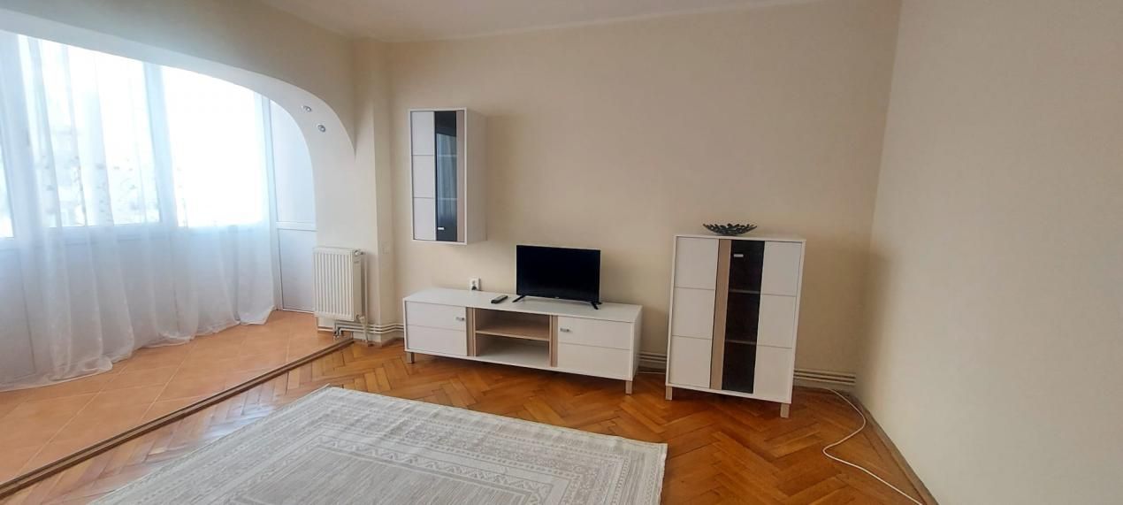 Apartament 3 camere de inchiriat | Ultracentral Magheru | Bloc Asirom | 89 mp – fotografia 2 din 10