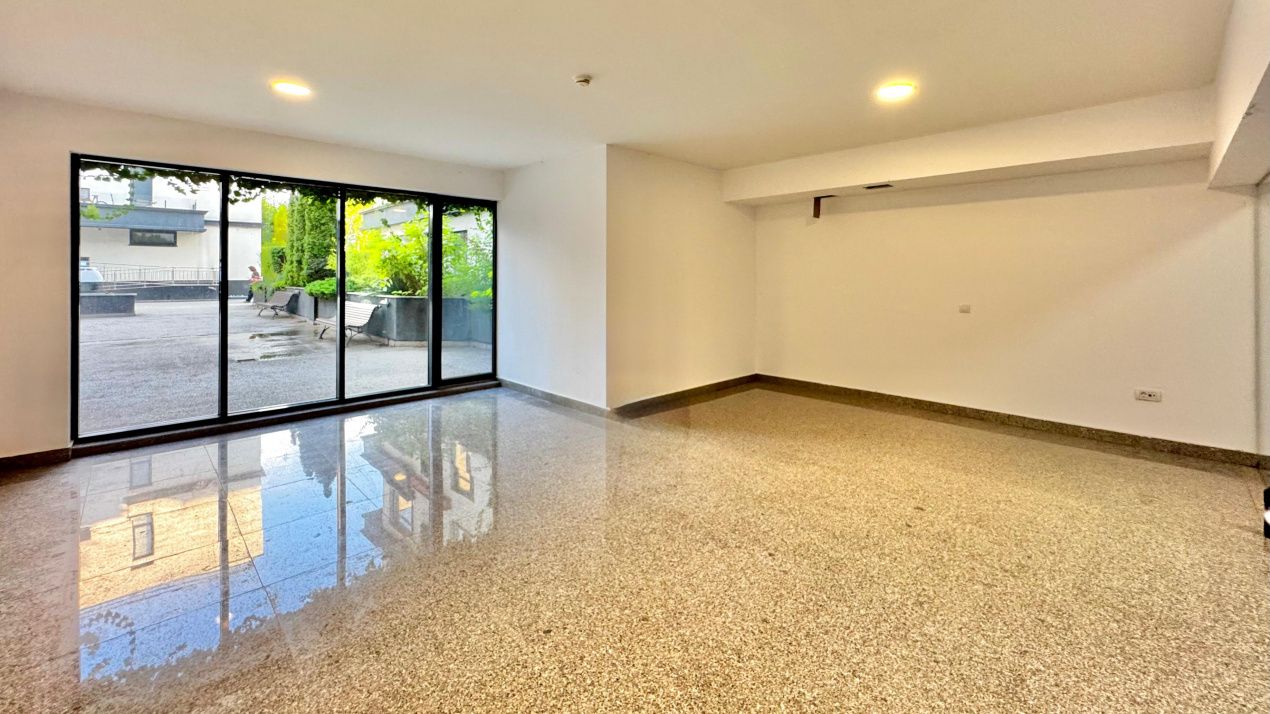 Spatii comerciale | 40 mp -51 mp | Laguna Residence – fotografia 1 din 9