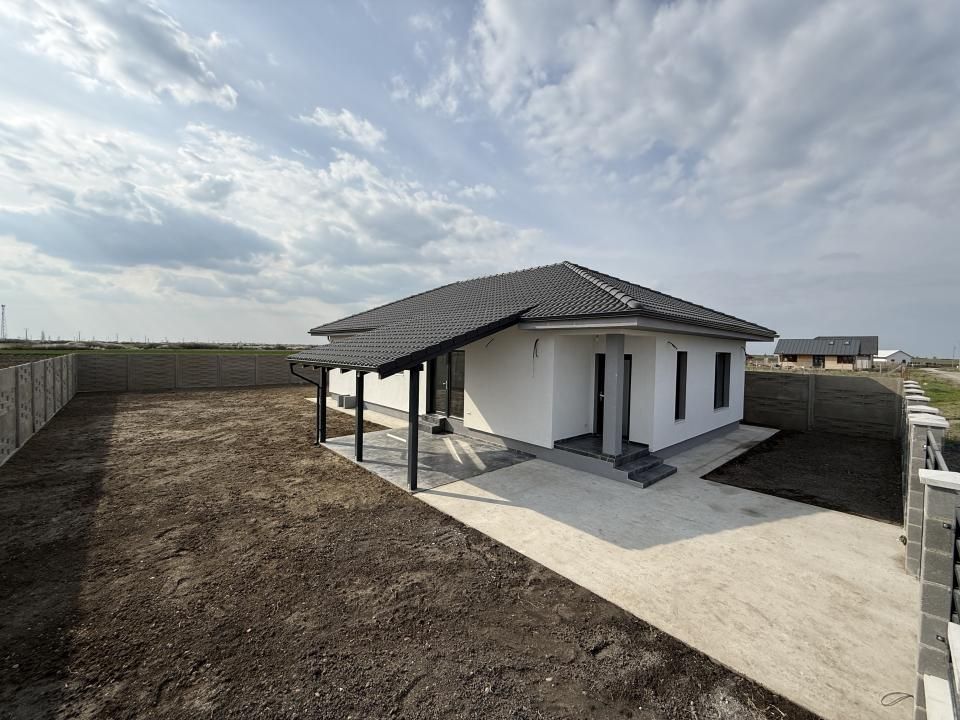Casa individuala, 4 camere, 105 utili, 580 teren- Sanmihaiu Roman 0% – fotografia 12 din 27