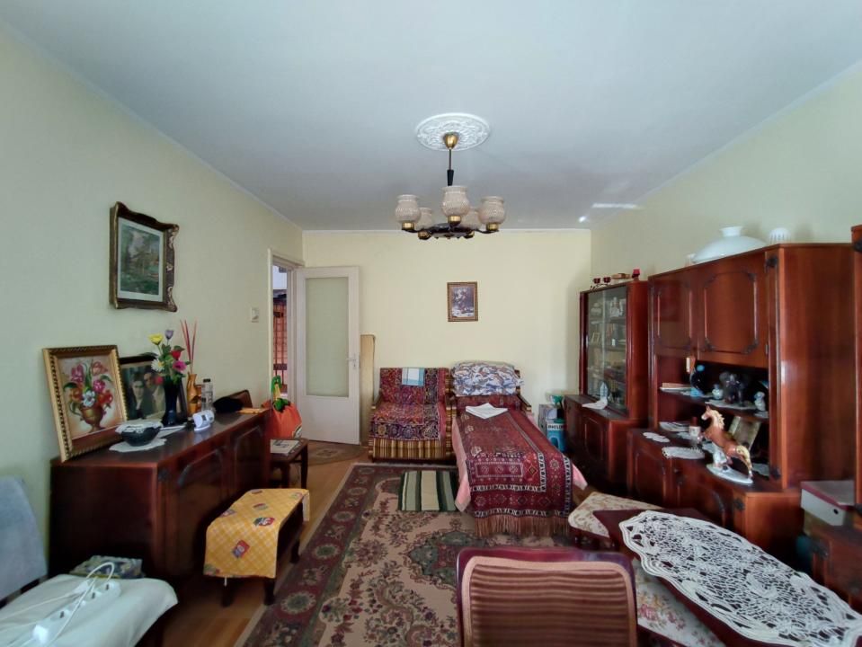 Apartament 2 camere de vanzare in zona Far, comision 0% – fotografia 2 din 13