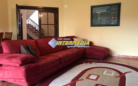 Casa de vanzare Alba Iulia CETATE cu 4 dormitoare si living finisata complet