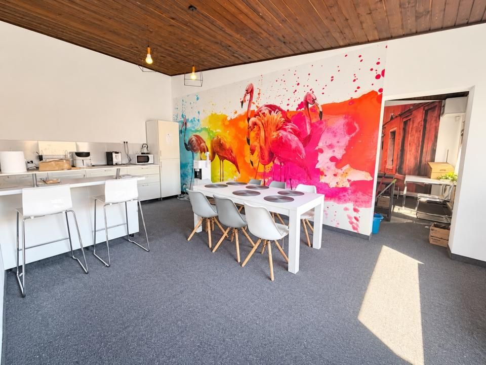 Spatiu comercial de inchiriat in Oradea, spatiu vitrat si locuri de parcare – fotografia 8 din 10