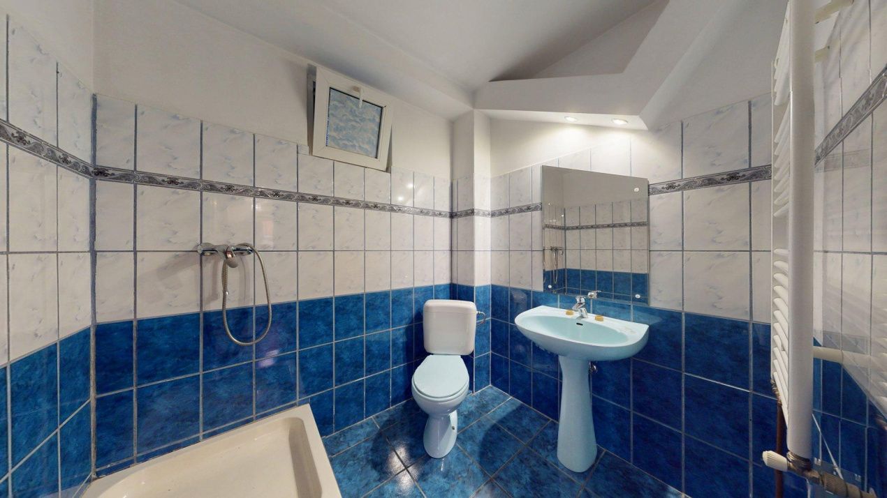 Vila cu 7 camere de inchiriat+ gradina + piscina  Prelungirea  Ghencea – fotografia 19 din 33