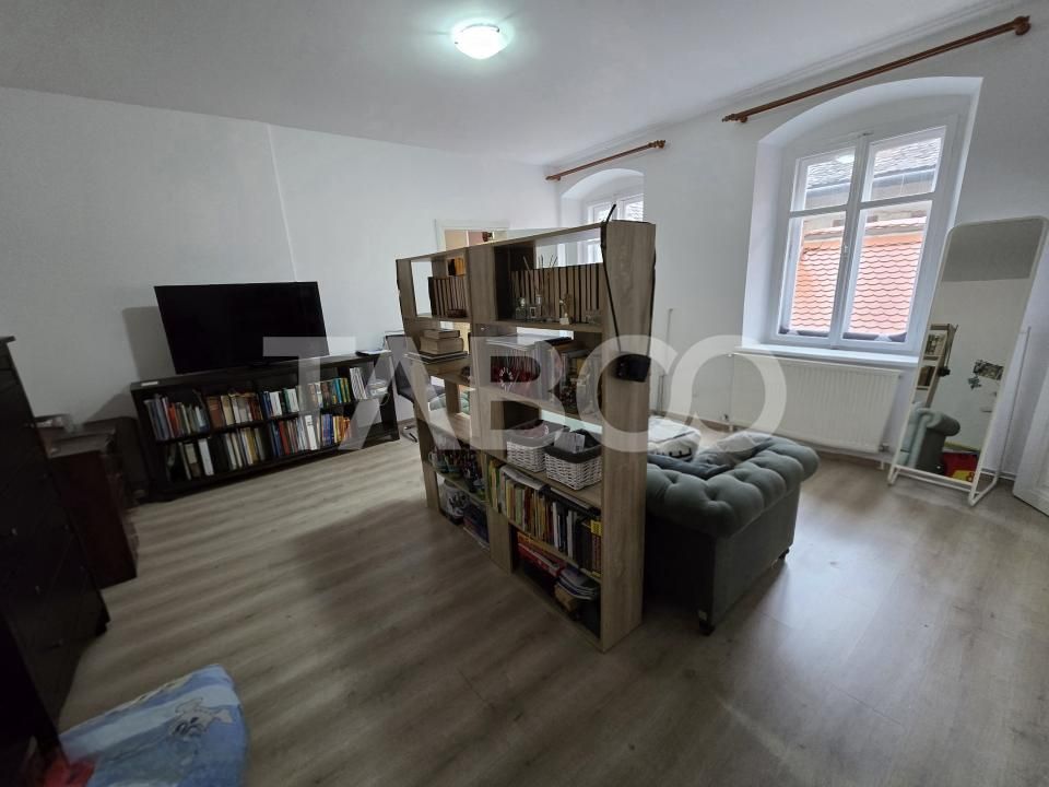 Apartament 2 camere de vanzare la etajul 1 in Centrul Istoric Sibiu – fotografia 11 din 16