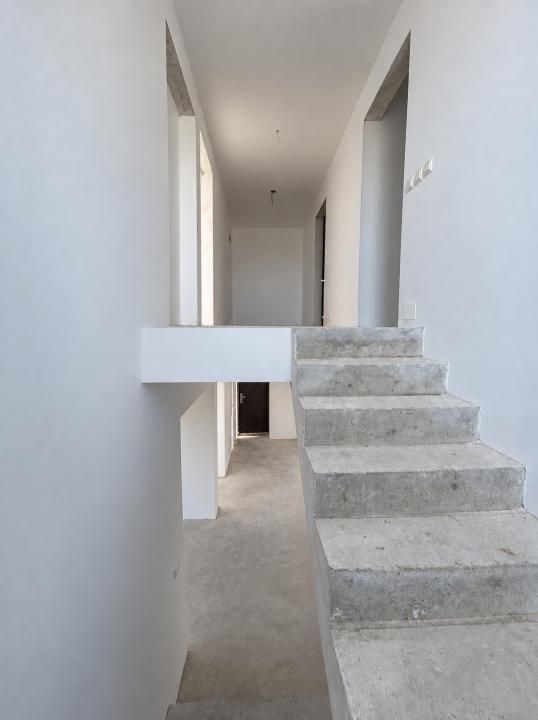 Vila individuala cu 4 camere si teren de 400 mp – Domnesti, zona Teghes – fotografia 9 din 28