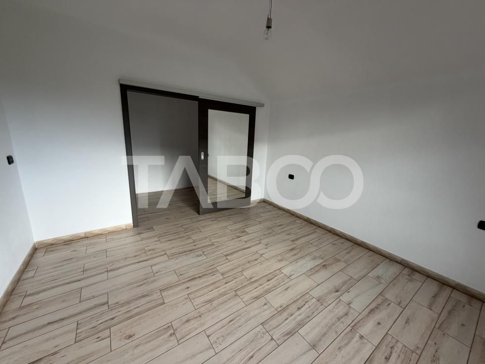 Casa individuala 5 camere 3 bai garaj 497 m teren liber Sat Sercaia – fotografia 14 din 18
