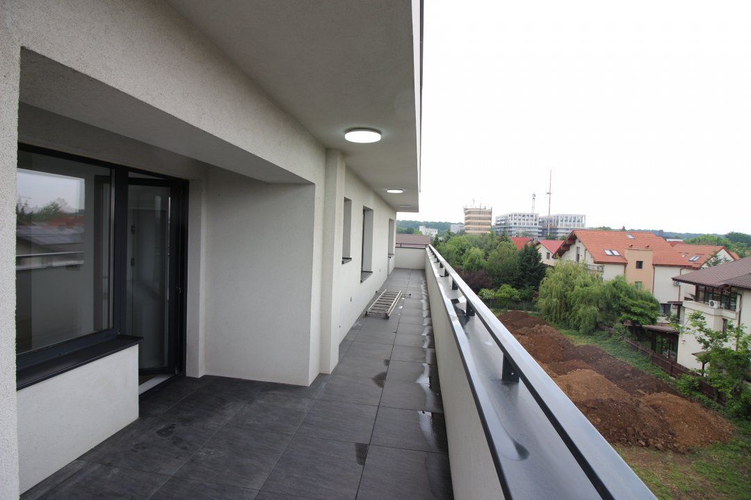 Penthouse 4 camere, 125 mp, 3 bai, terasa 97 mp, etaj 3/3, lift, singur pe etaj – fotografia 20 din 22