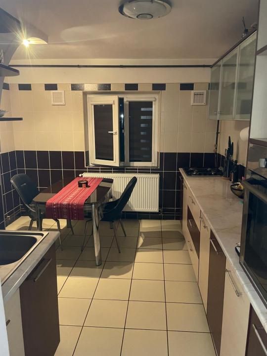 Apartament 3 Camere Decomandat, 80 mp, Etaj 2 - Zona Clubul Sportiv, Târgoviște – fotografia 6 din 15