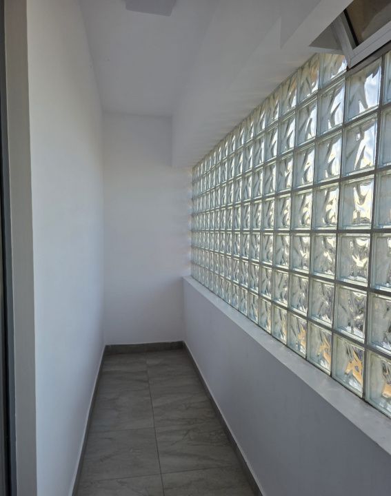 Apartament 2 camere – Zona Delfinariu, Bd. Mamaia – fotografia 12 din 13