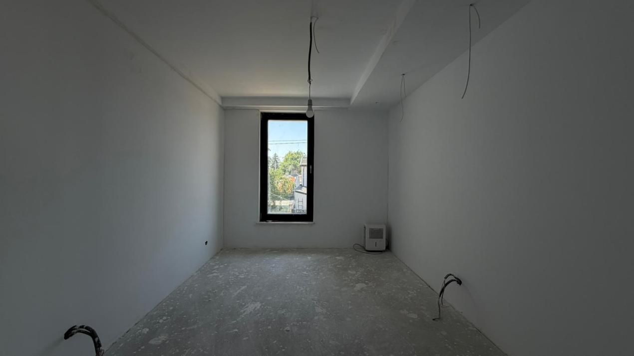Casa 5 camere | Bucureștii Noi | Metrou | 2 locuri de parcare | Curte | – fotografia 8 din 10