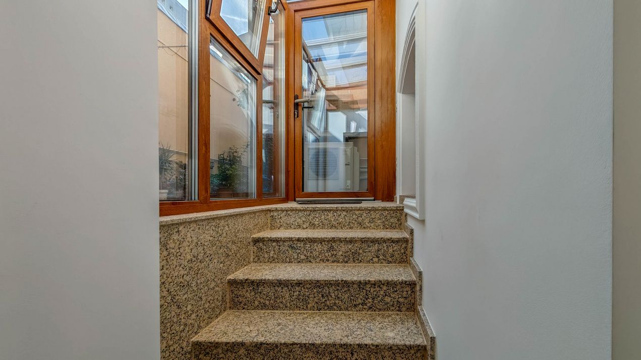 Casa individuala Piata Victoriei – fotografia 3 din 15