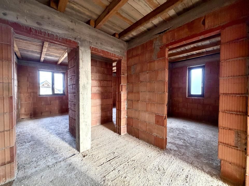 Duplex la rosu, 4 camere, 118 utili, 389 mp teren - Sanandrei – fotografia 7 din 9