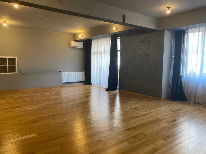 3 Camere de inchiriat | Mosilor | Blvd Dacia | Centrala | PetFriendly – fotografia 1 din 8