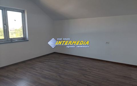 Casa Noua de vanzare Zona Cetate
