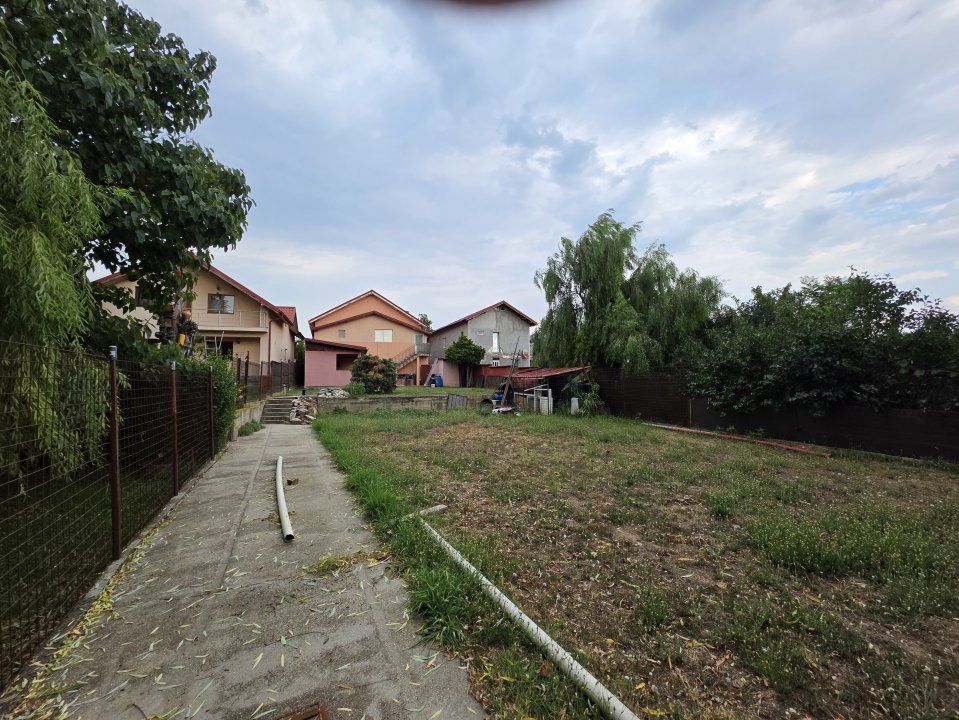 Oportunitate în Domnești - Vilă spațioasă cu teren generos – fotografia 3 din 16