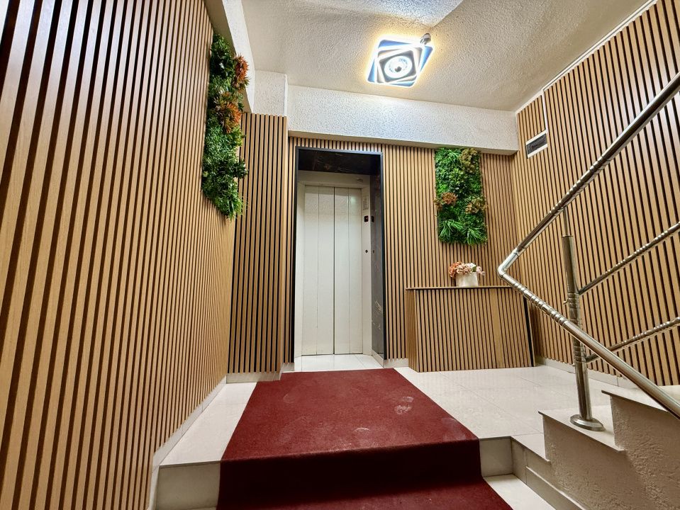 Spatii birouri centru vis-a-vis de Tomis Mall cu utilitati incluse – fotografia 3 din 4
