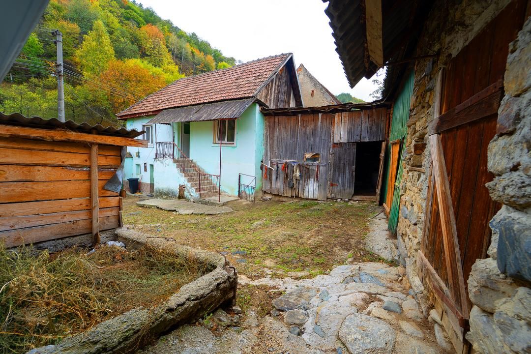 Casă în Tălmăcel – fotografia 7 din 16