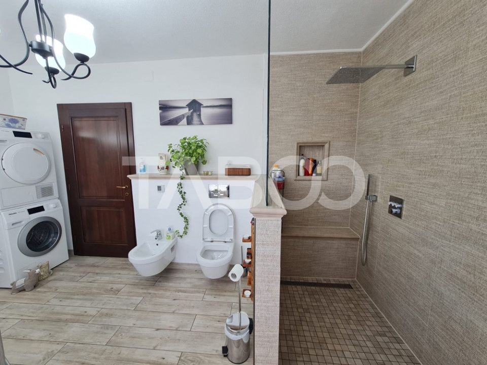 Vila cu piscina de vanzare in Sebes zona centrala – fotografia 14 din 23