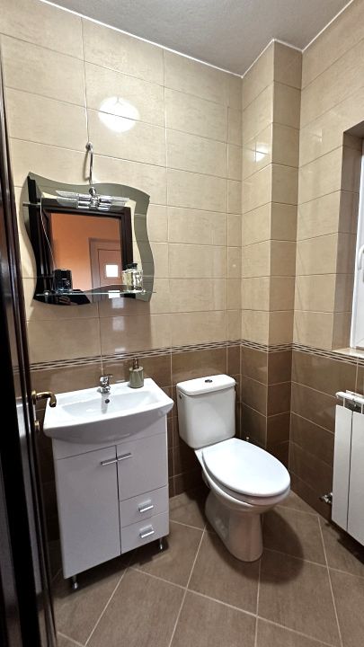Casă Superba | CETATE Izvorului | 326 mp Teren | Curte | Terasă | Grădină – fotografia 7 din 51