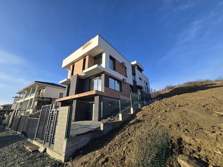 Duplex premium | D+P+E+Terasa panoramică  | Garaj | 5 camere | Voroneț – fotografia 1 din 8