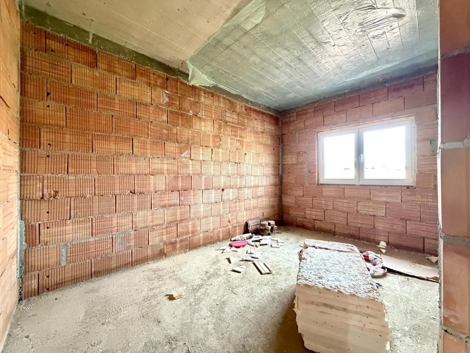 Duplex spatios 4 camere, 137 mp utili, 375 mp teren - Dumbravita – fotografia 4 din 9