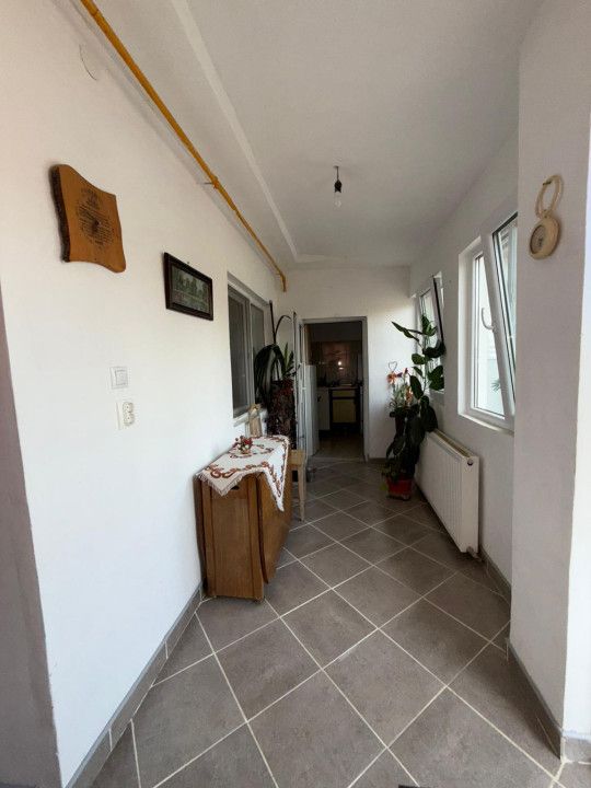 Casa cu 3 camere, 1200mp teren, 90mp suprafata utila-Mehala – fotografia 8 din 11