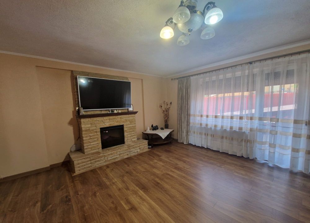 Apartament 3 camere cu terasa in vila, Zorilor – fotografia 2 din 19